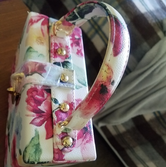 Vintage floral box hand bag - Picture 3 of 6